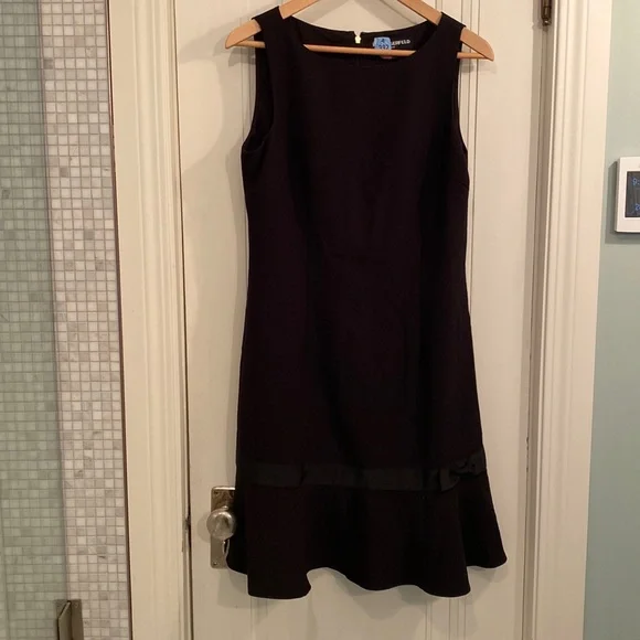 Karl Lagerfeld little black dress. Size 8. Fun flirty hem with a bow. - Picture 1 of 5